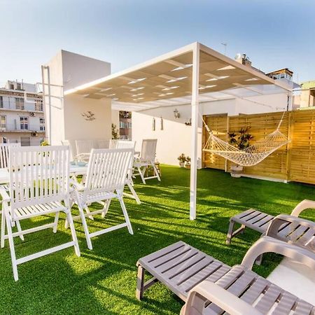 Neoclassical Flat With 2 Bedrooms In بيرايوس المظهر الخارجي الصورة